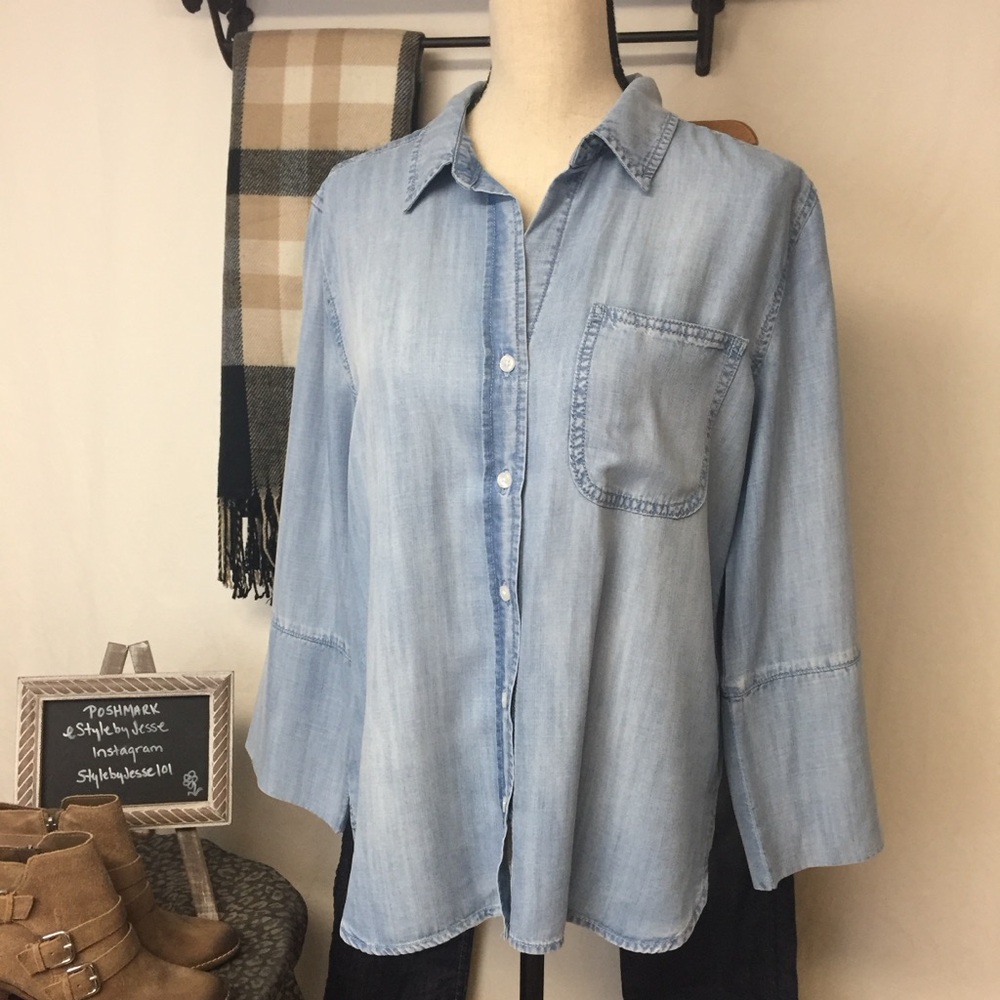 Chico's Sky Blue Denim Button Down Shirt, size 1 (Chico’s) size 8/M US